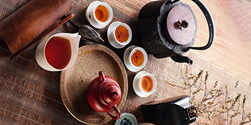 如何鉴别不同年份的六堡茶?